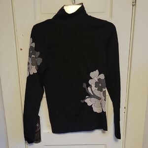 Athleta Black and Gray Floral Women's Turtleneck Sweater